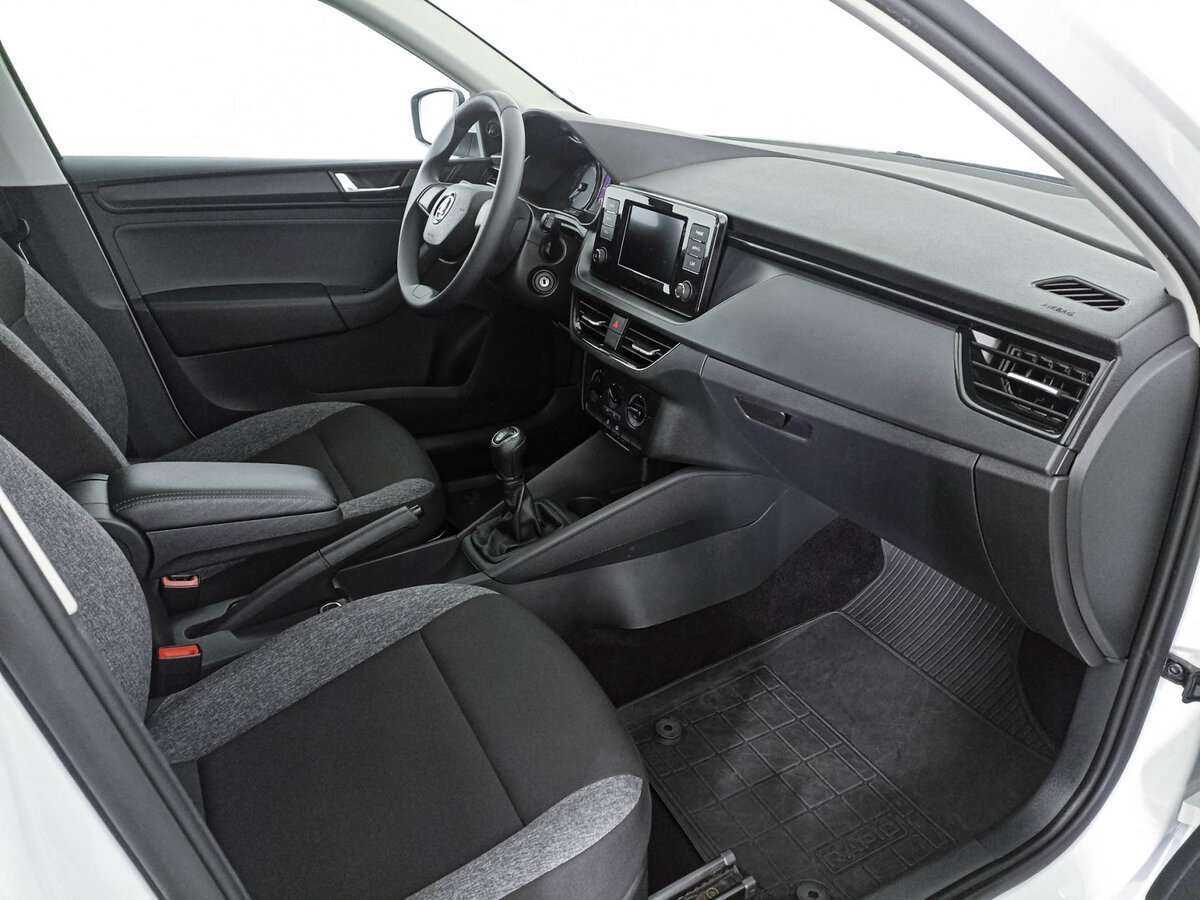 Купить Skoda Rapid с пробегом. Фото: #8