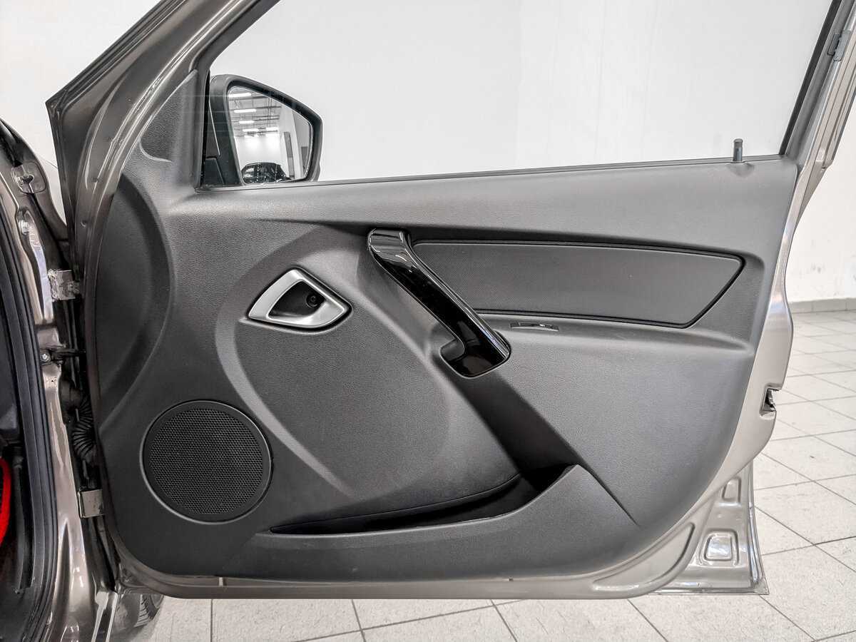 Купить Lada (ВАЗ) Granta с пробегом. Фото: #23