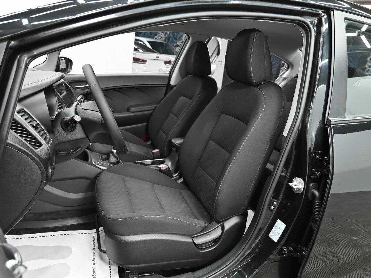 Купить Kia Cerato с пробегом. Фото: #5