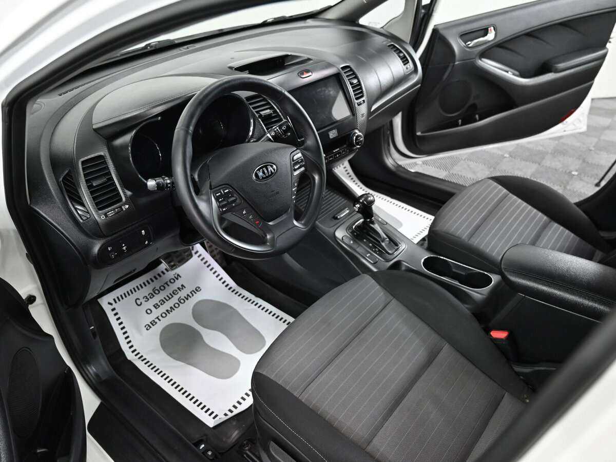 Купить Kia Cerato с пробегом. Фото: #4