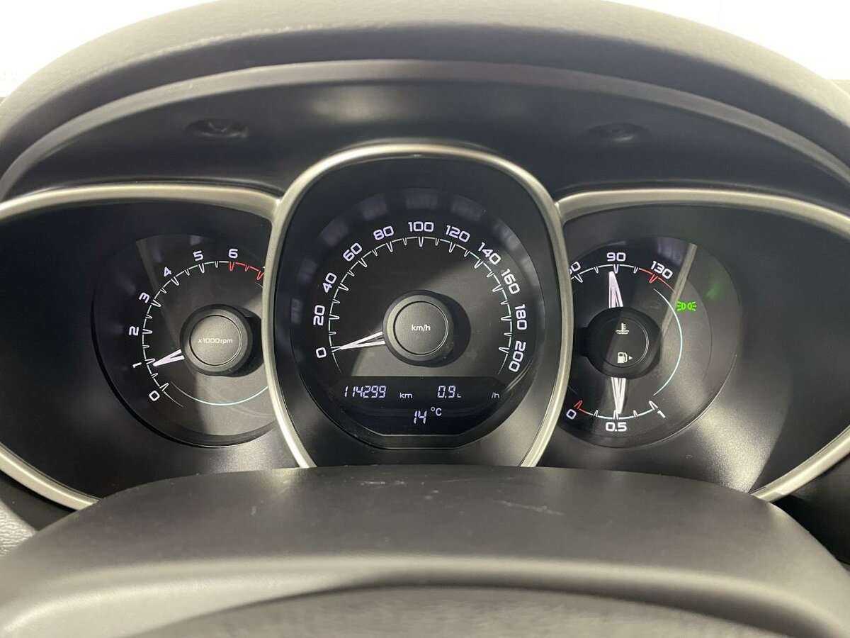 Купить Lada (ВАЗ) Vesta с пробегом. Фото: #10