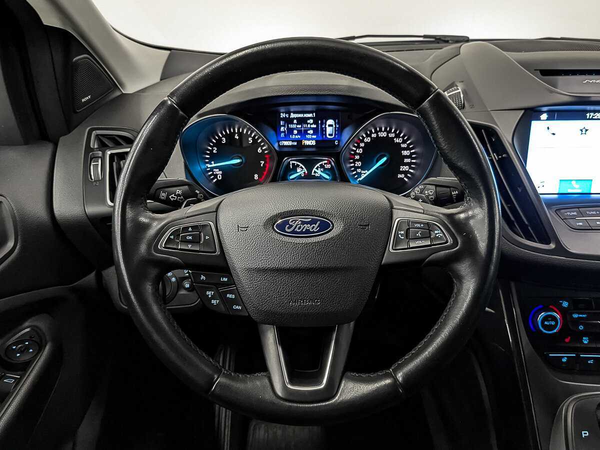 Купить Ford Kuga с пробегом. Фото: #18
