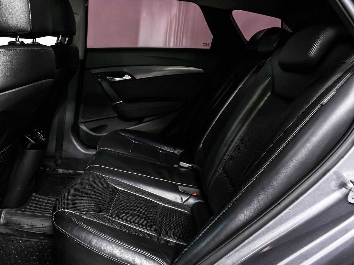 Купить Hyundai i40 с пробегом. Фото: #12