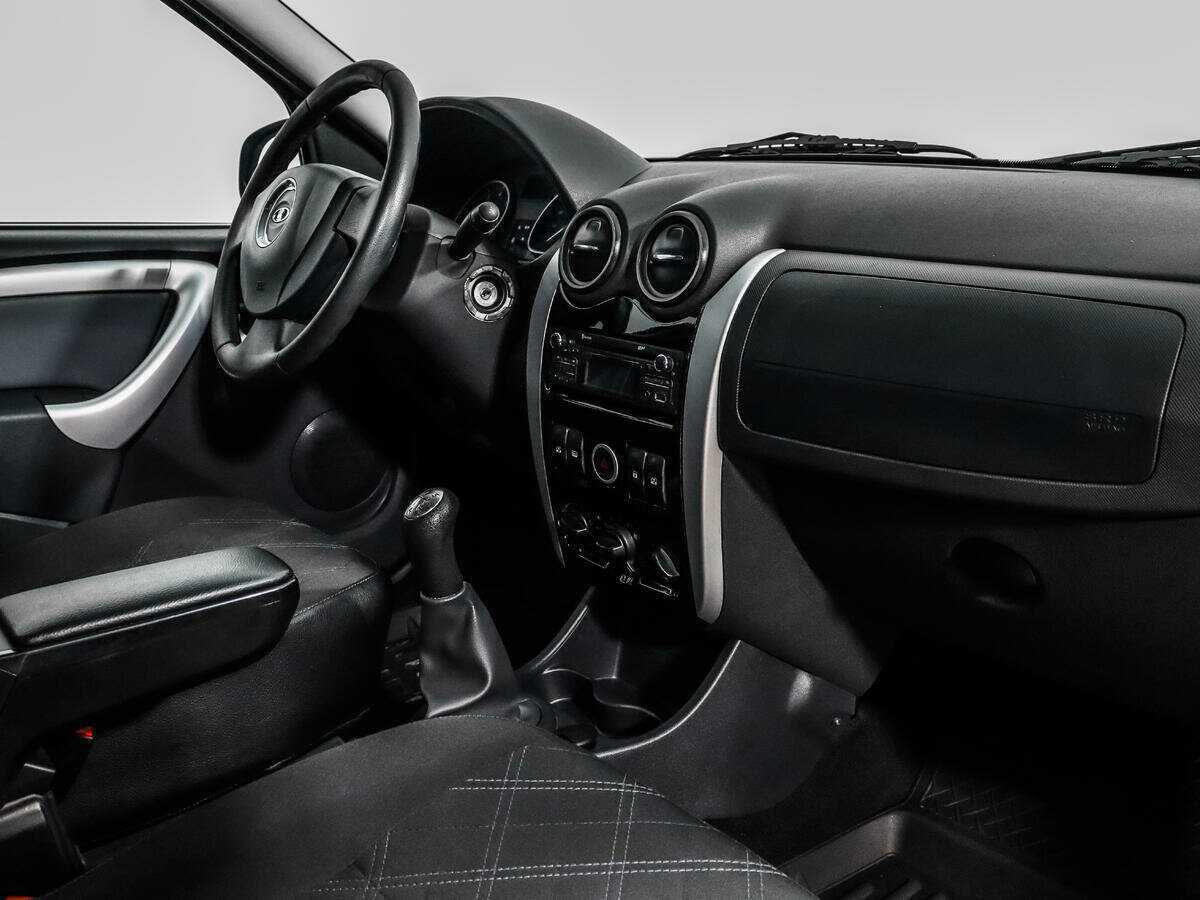 Купить Lada (ВАЗ) Largus с пробегом. Фото: #10