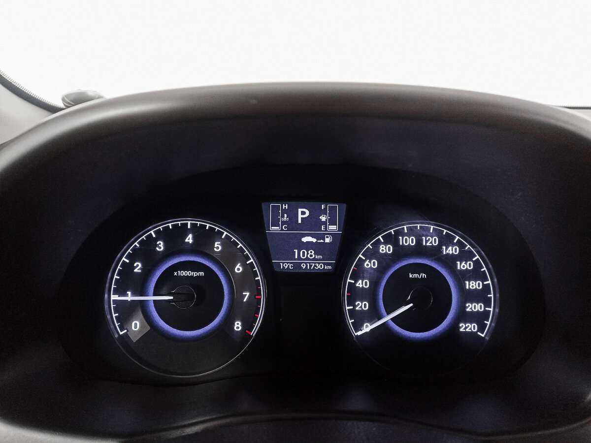 Купить Hyundai Solaris с пробегом. Фото: #9