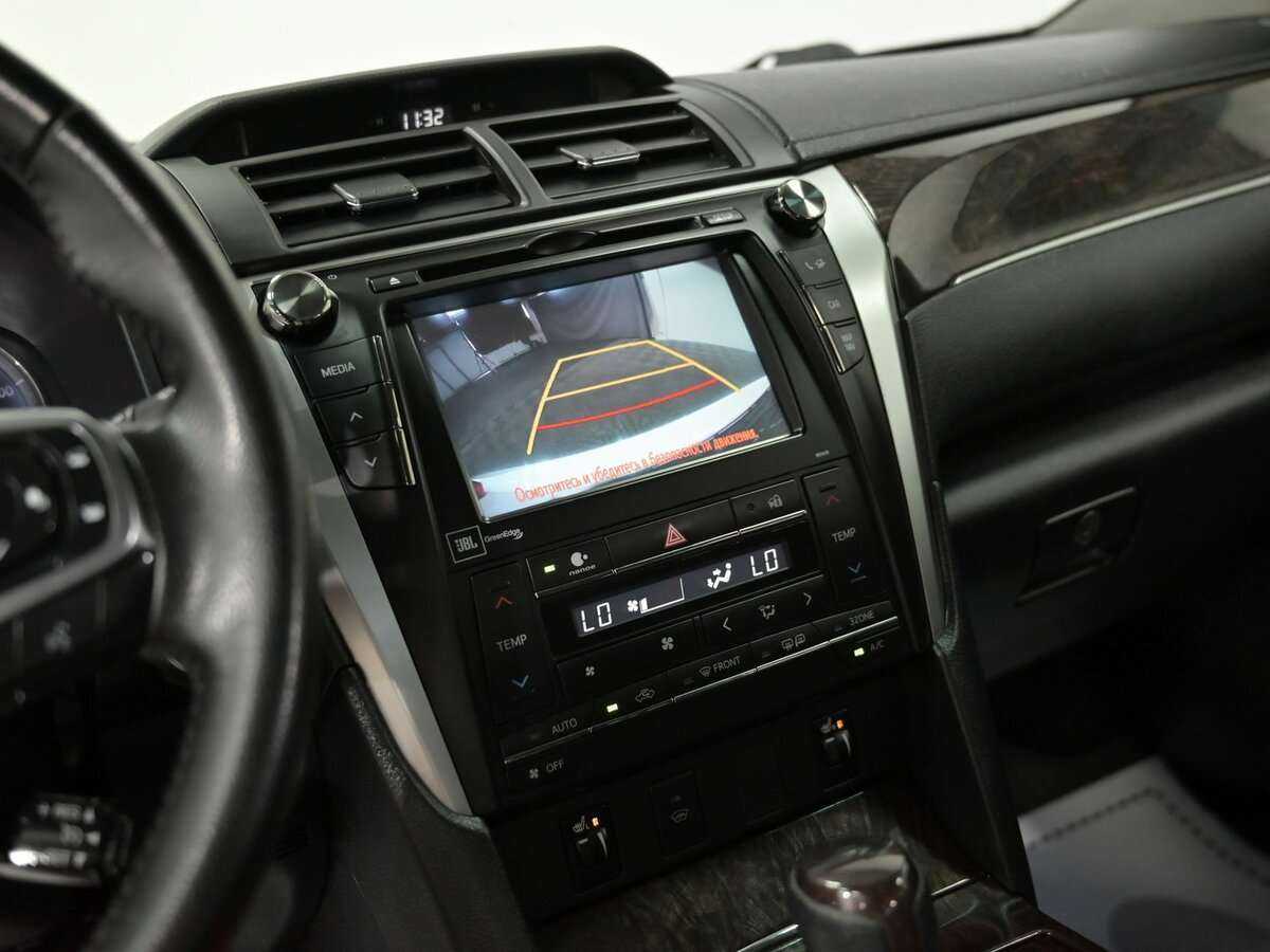 Купить Toyota Camry с пробегом. Фото: #7