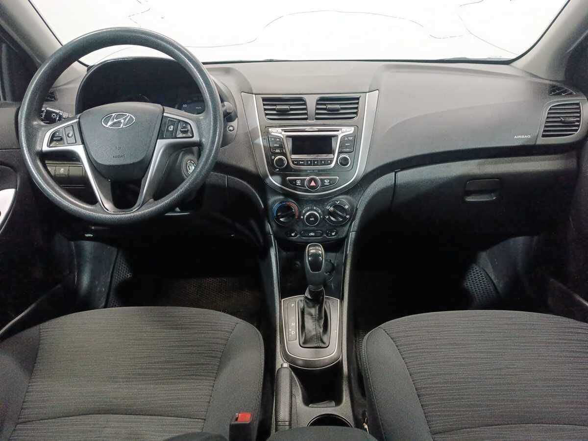 Купить Hyundai Solaris с пробегом. Фото: #8