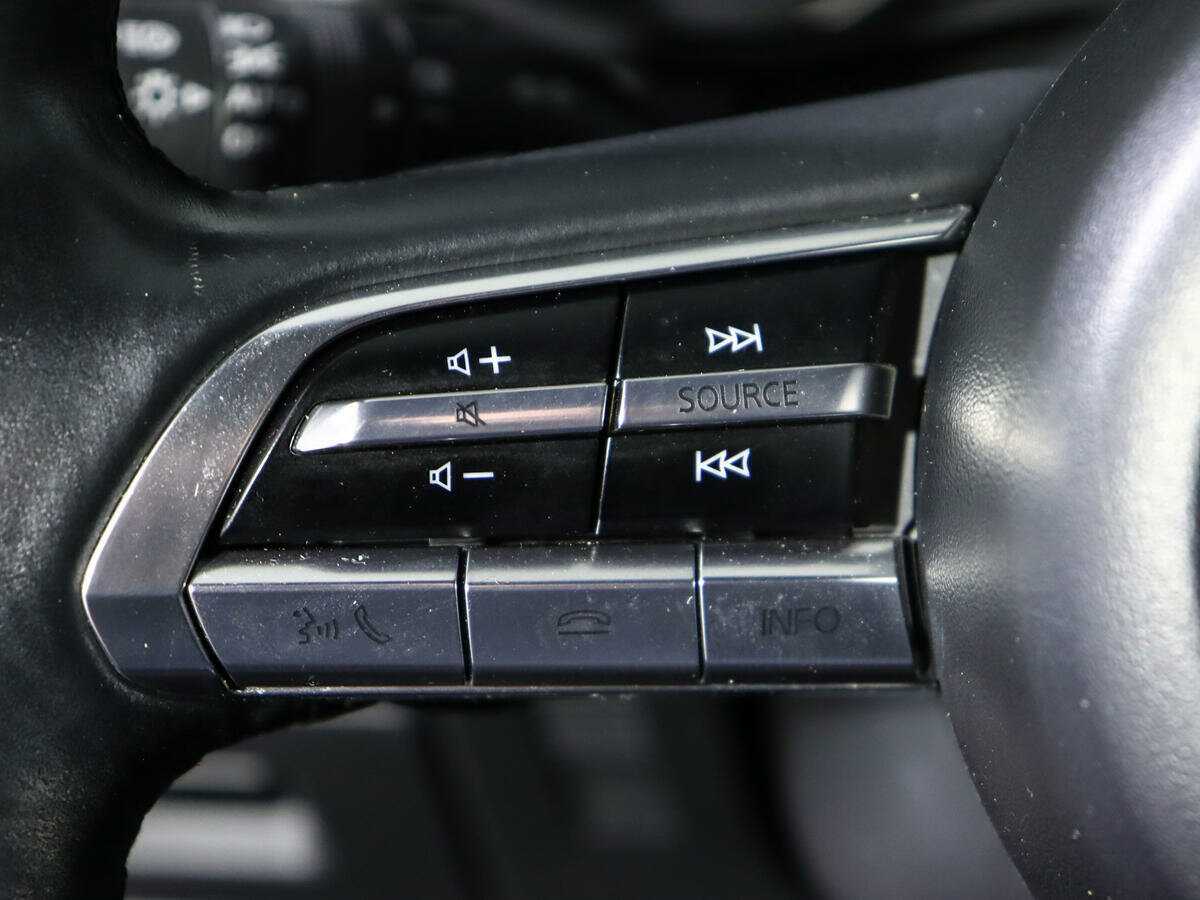 Купить Mazda 3 с пробегом. Фото: #18