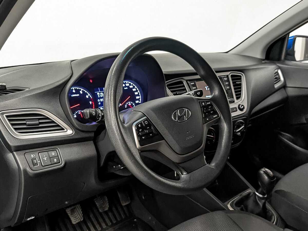 Купить Hyundai Solaris с пробегом. Фото: #12