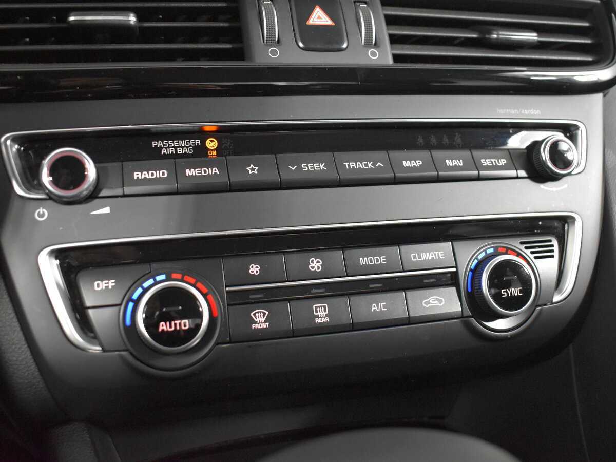 Купить Kia Optima с пробегом. Фото: #17