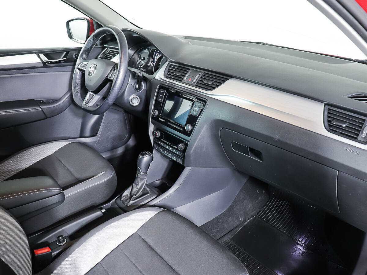 Купить Skoda Rapid с пробегом. Фото: #8