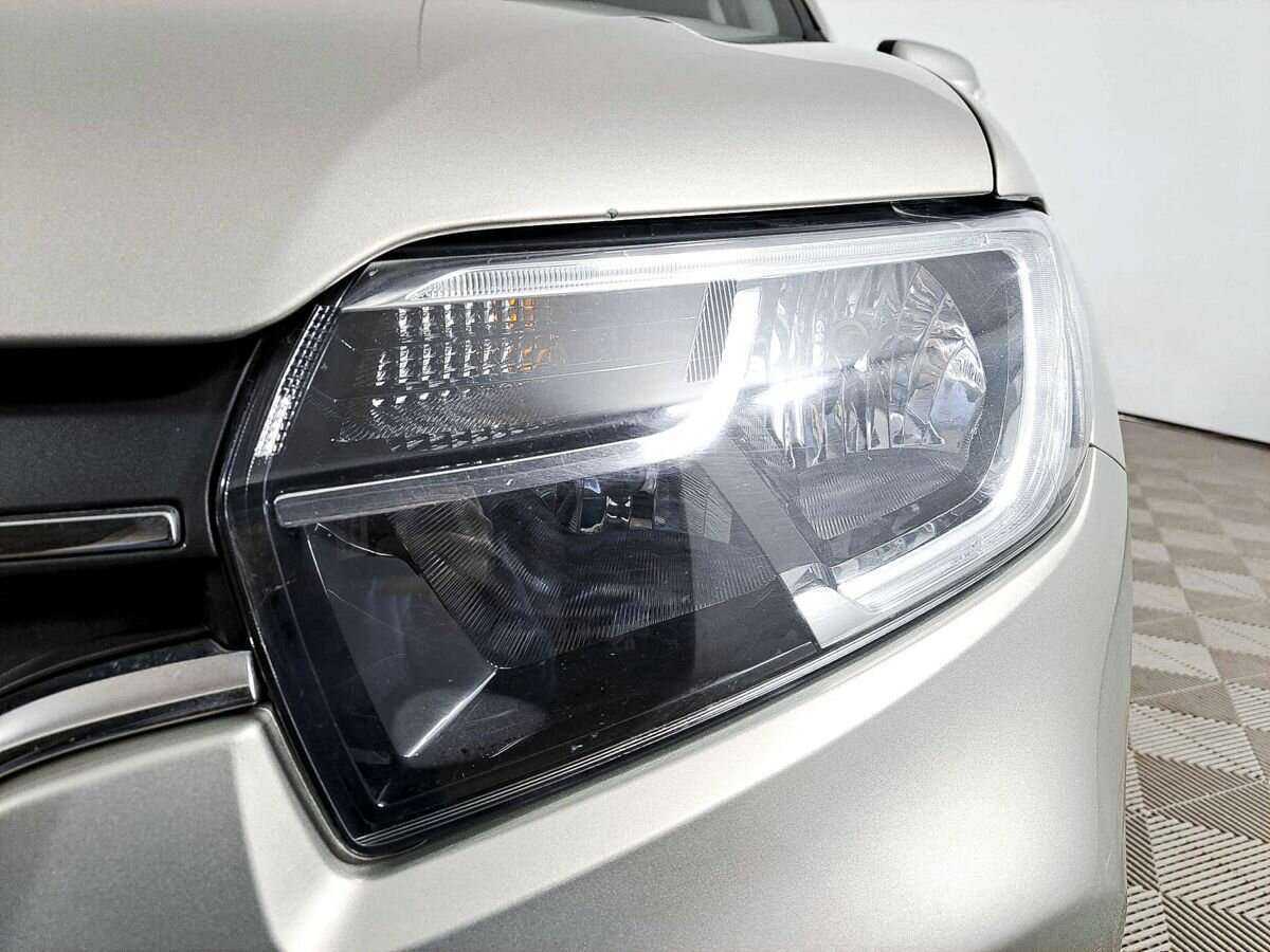 Купить Renault Sandero с пробегом. Фото: #14