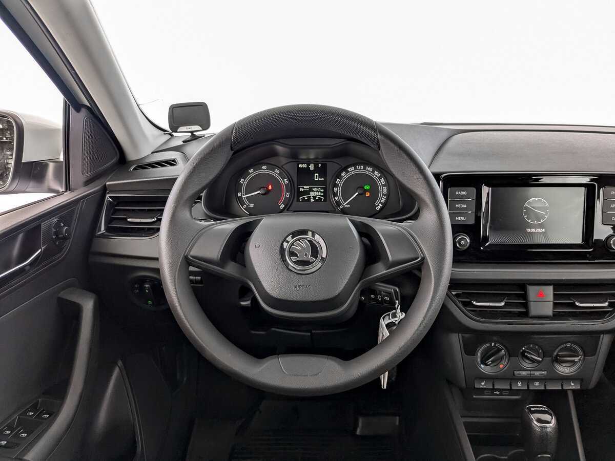 Купить Skoda Rapid с пробегом. Фото: #16