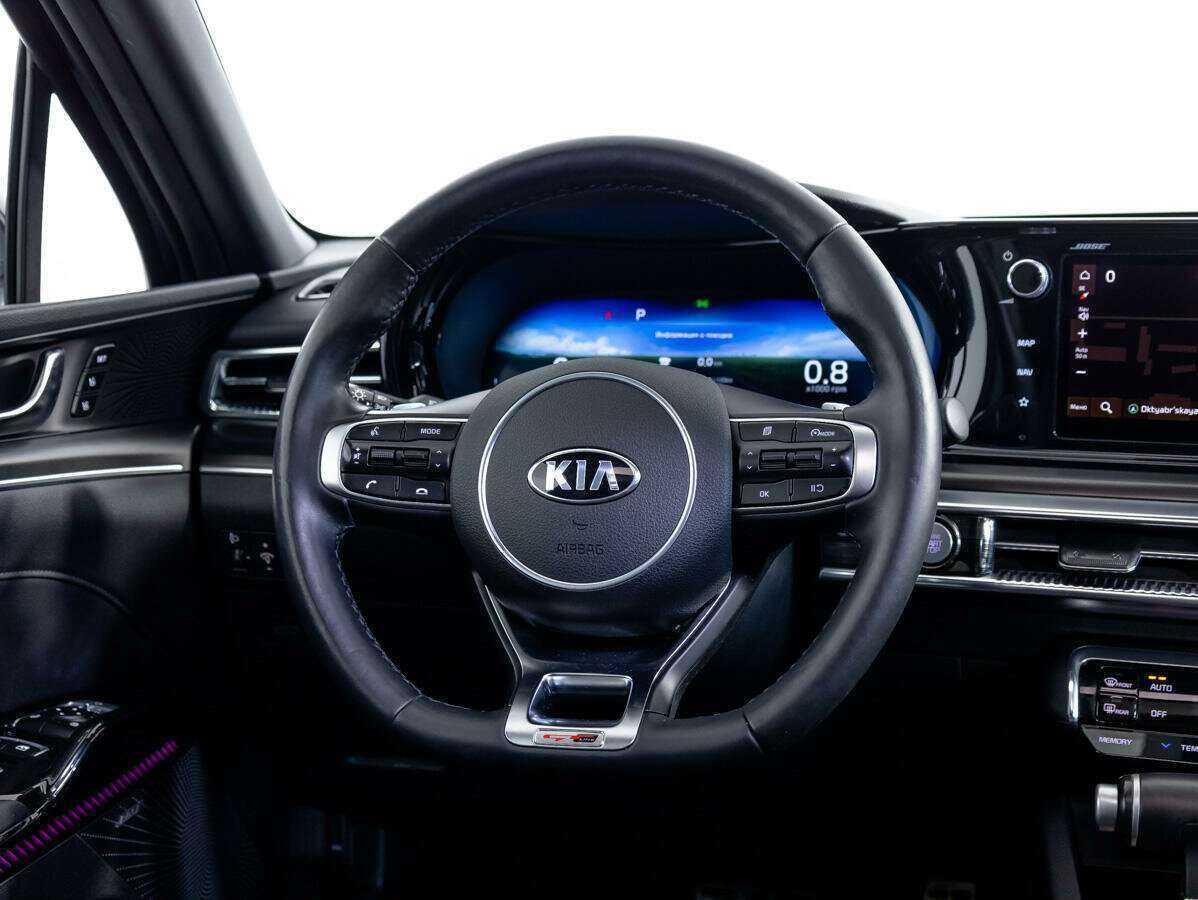Купить Kia K5 с пробегом. Фото: #9
