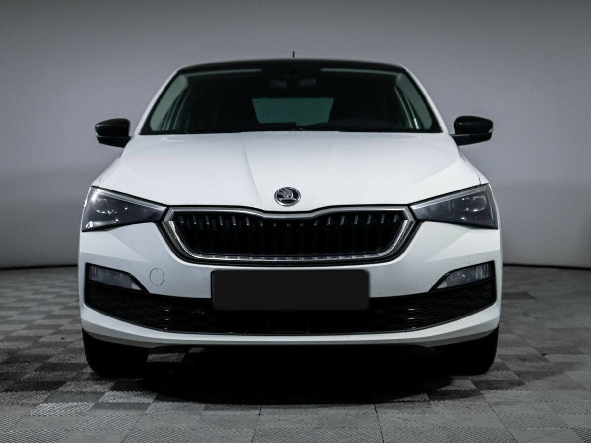 Купить Skoda Rapid с пробегом. Фото: #1