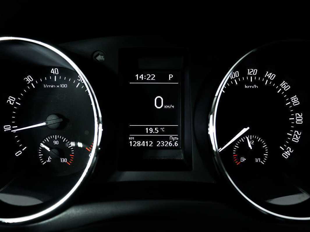 Купить Skoda Yeti с пробегом. Фото: #9