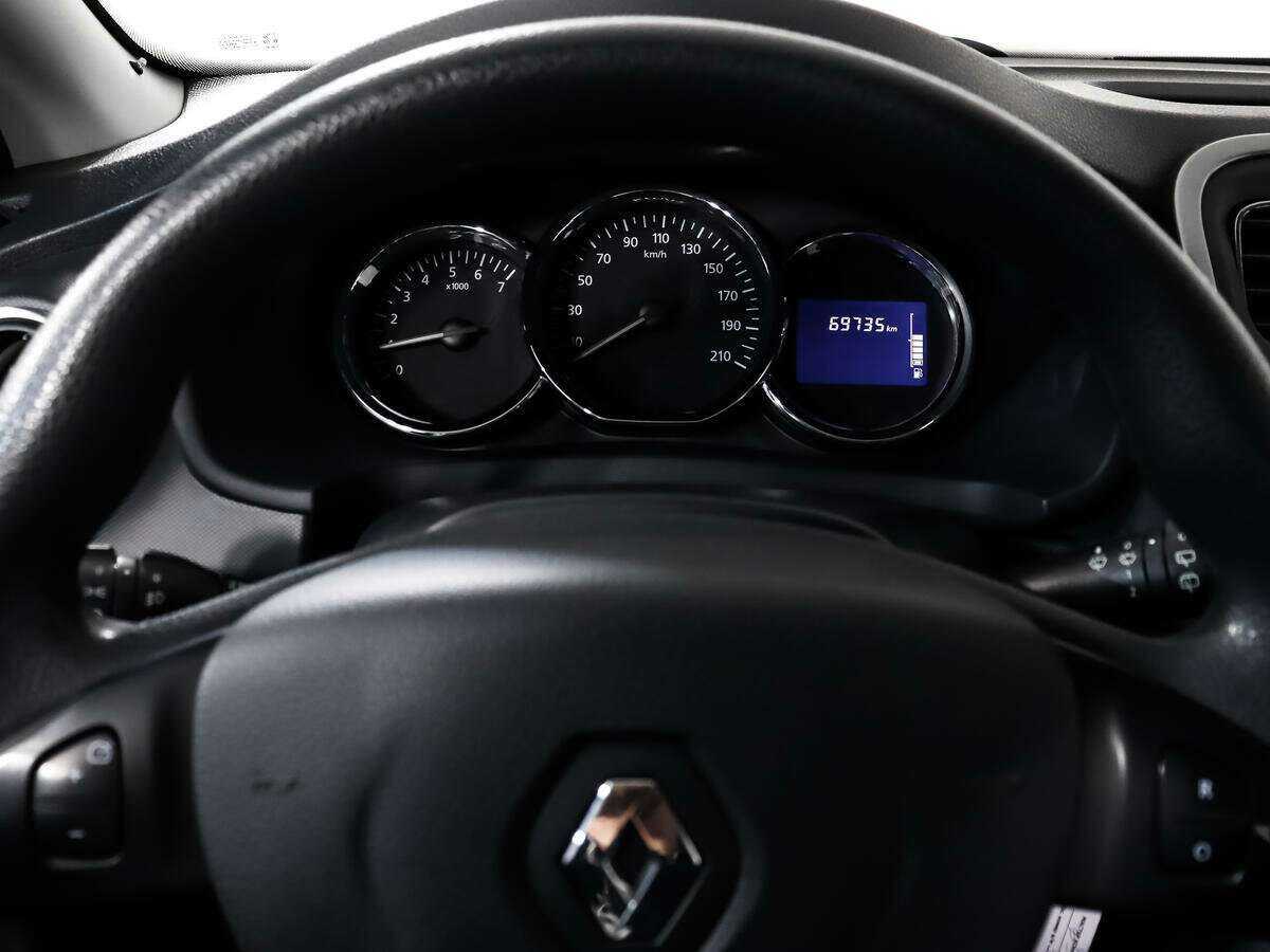 Купить Renault Sandero с пробегом. Фото: #13