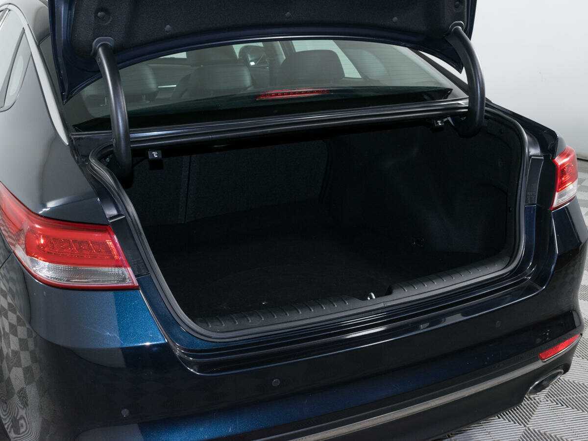 Купить Kia Optima с пробегом. Фото: #8