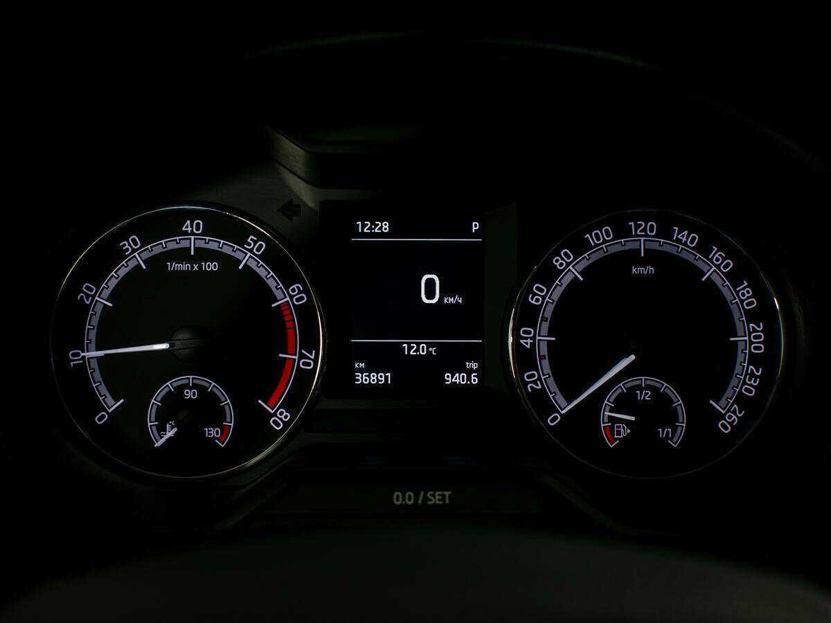 Купить Skoda Octavia с пробегом. Фото: #8