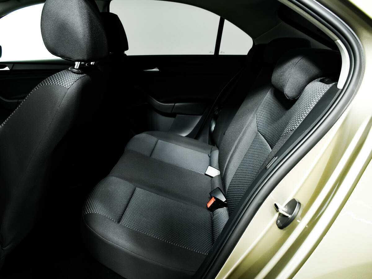 Купить Volkswagen Polo с пробегом. Фото: #11