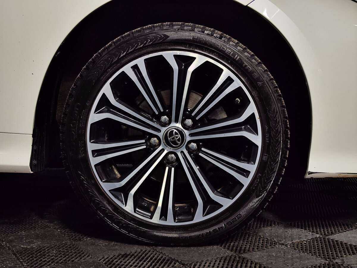 Купить Toyota Corolla с пробегом. Фото: #26