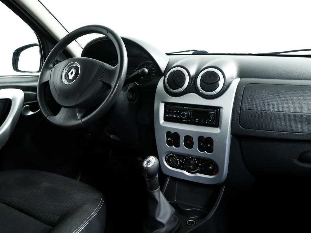 Купить Renault Sandero с пробегом. Фото: #8
