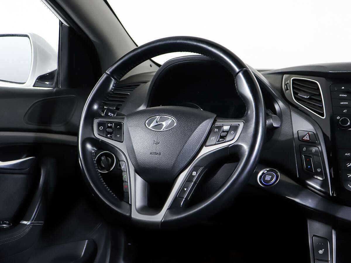 Купить Hyundai i40 с пробегом. Фото: #13