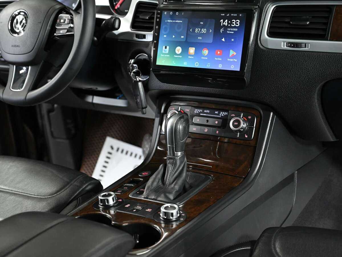 Купить Volkswagen Touareg с пробегом. Фото: #10