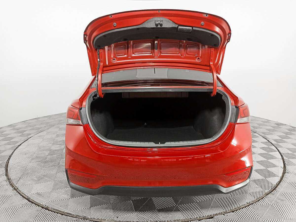 Купить Hyundai Solaris с пробегом. Фото: #9