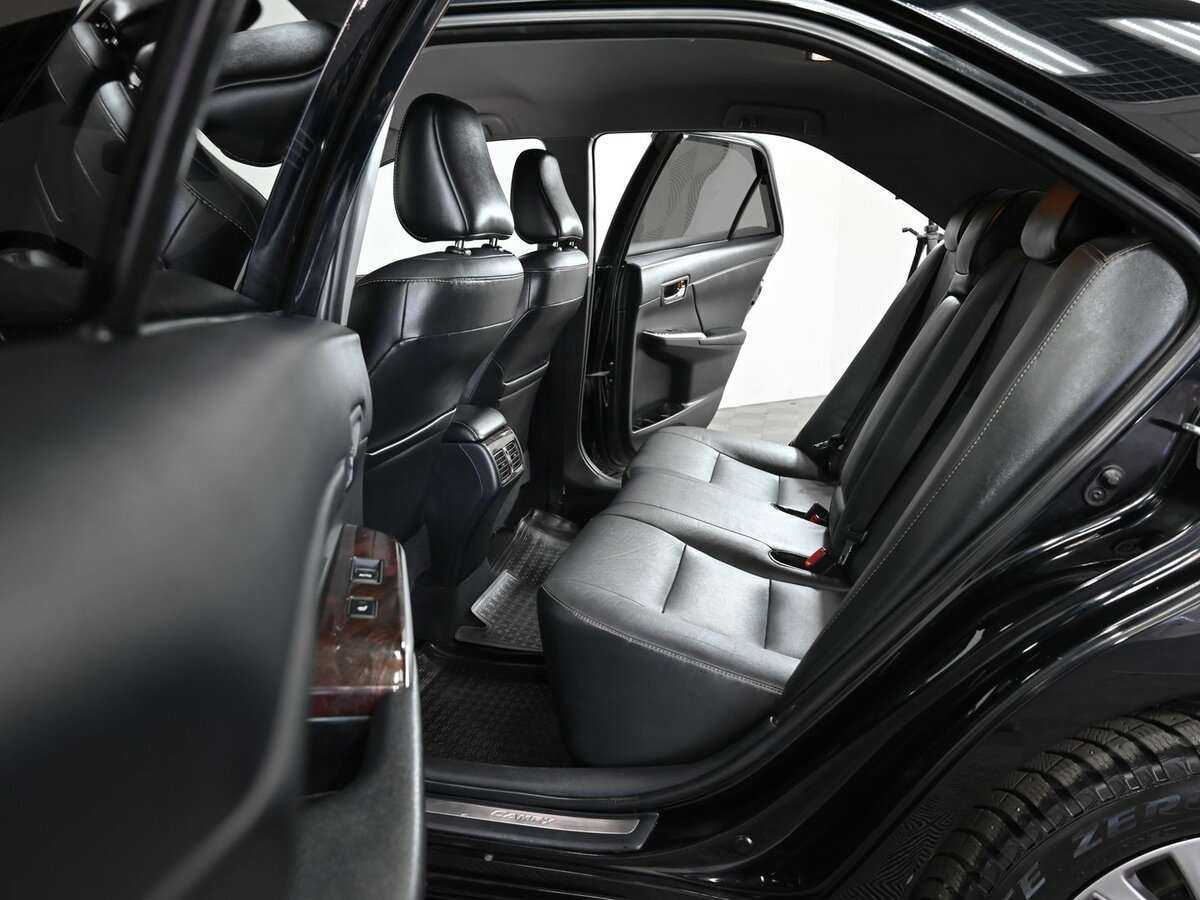 Купить Toyota Camry с пробегом. Фото: #5
