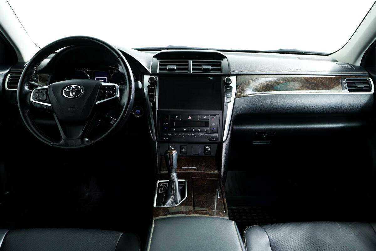 Купить Toyota Camry с пробегом. Фото: #10