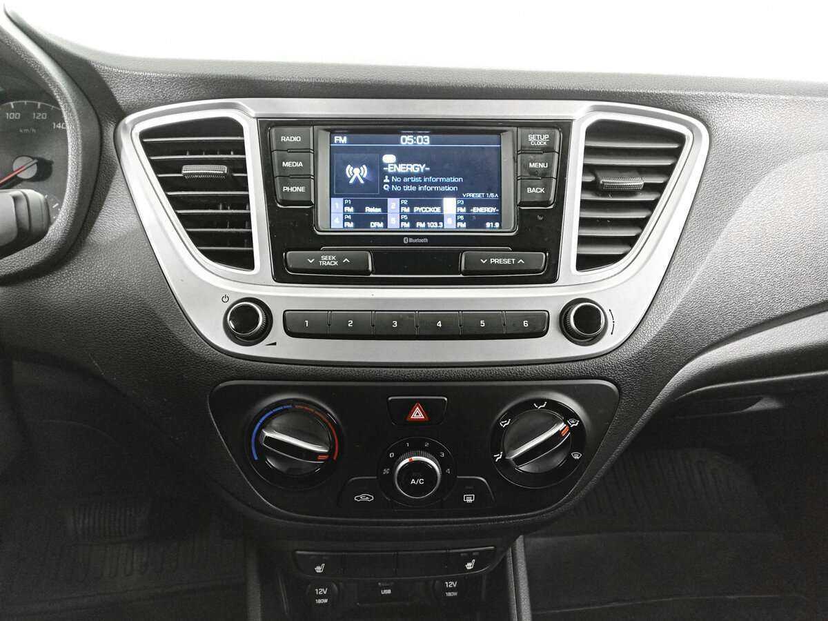 Купить Hyundai Solaris с пробегом. Фото: #10