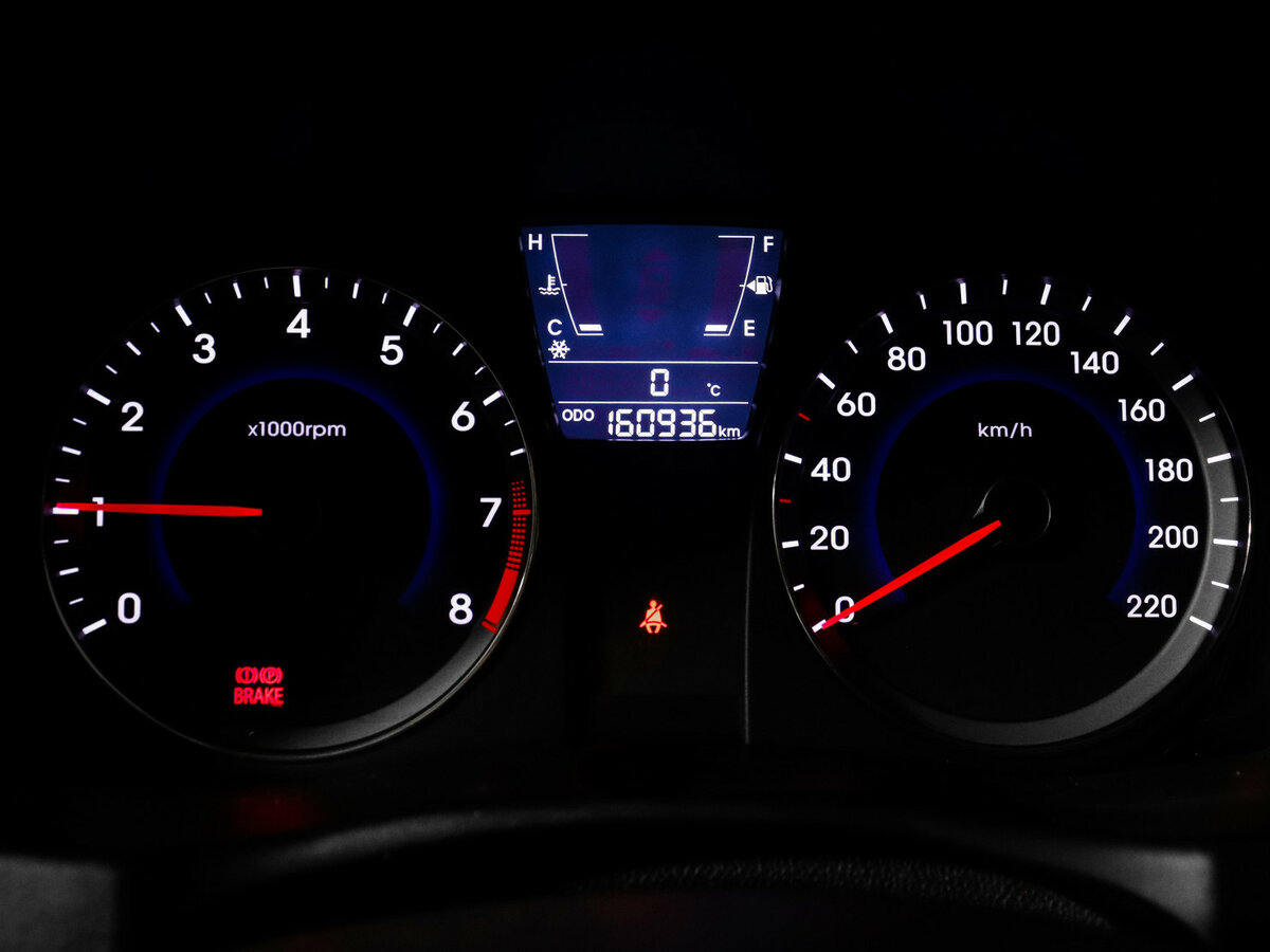 Купить Hyundai Solaris с пробегом. Фото: #8