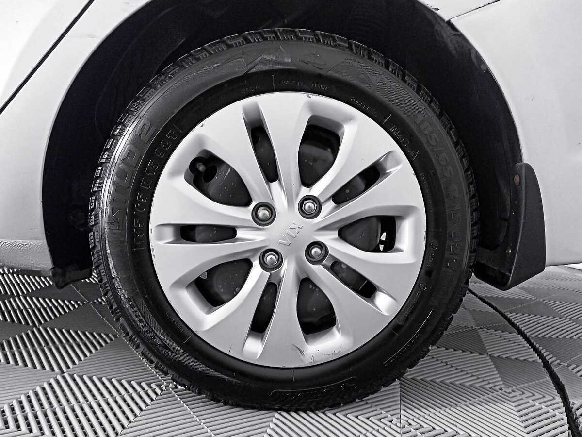 Купить Hyundai Solaris с пробегом. Фото: #15