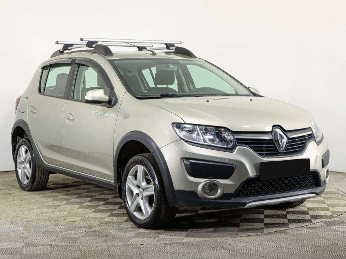 Купить Renault Sandero с пробегом. Фото: #2