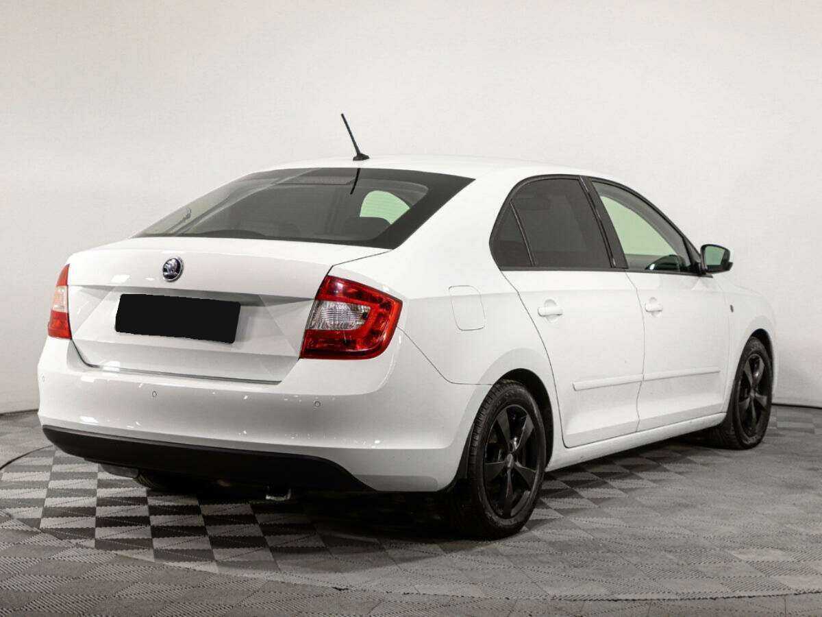Купить Skoda Rapid с пробегом. Фото: #4