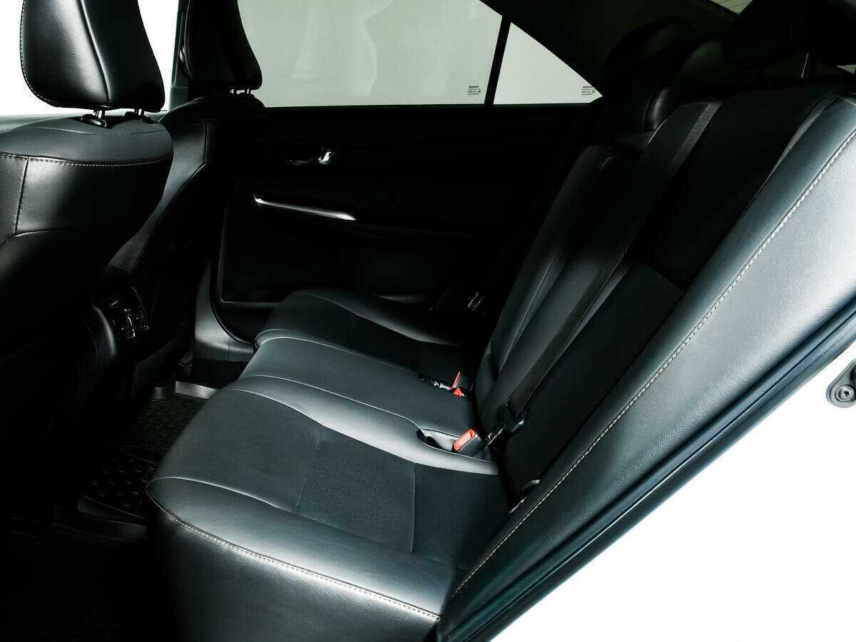 Купить Toyota Camry с пробегом. Фото: #11