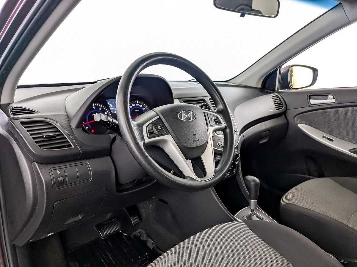 Купить Hyundai Solaris с пробегом. Фото: #13