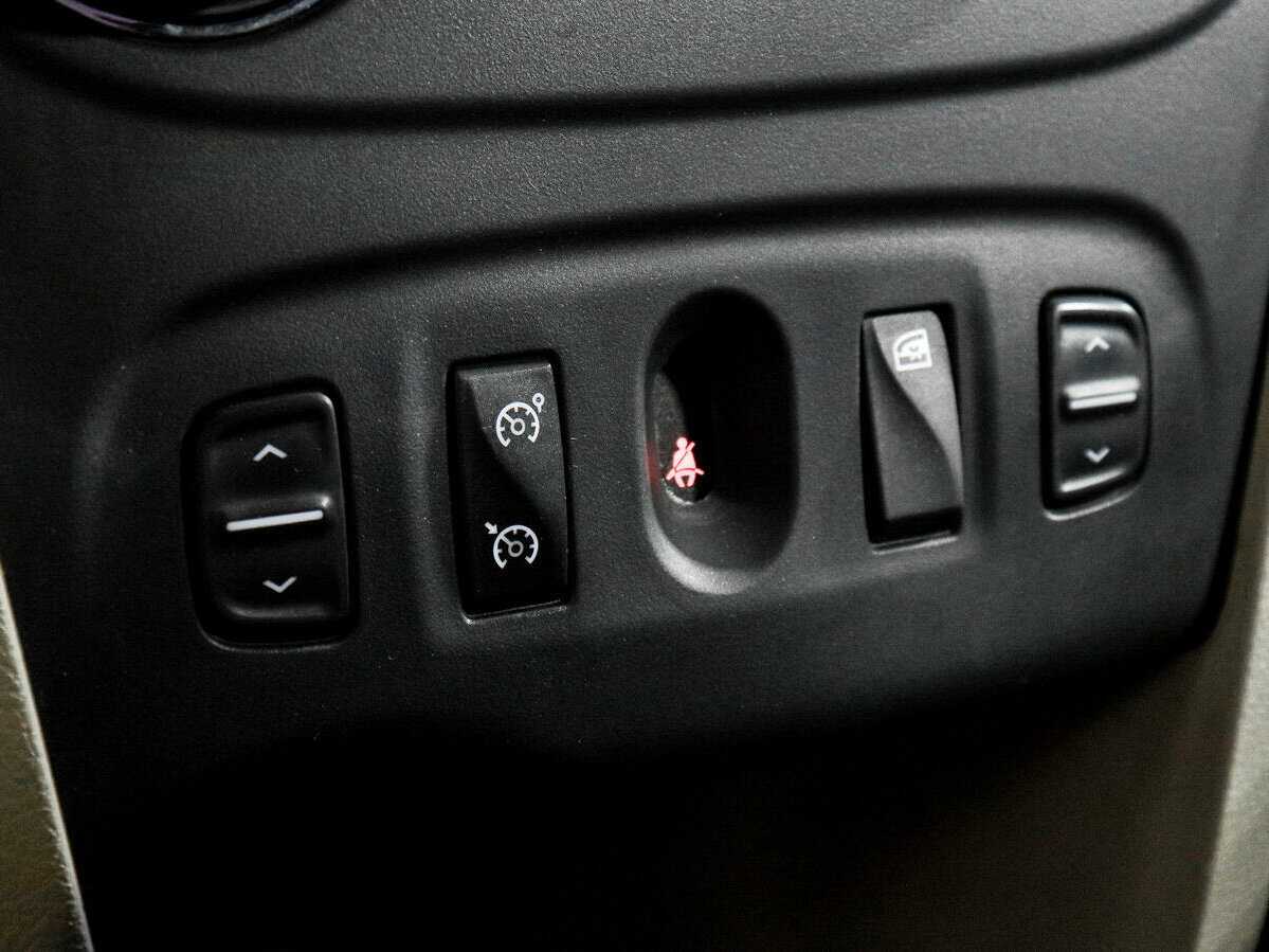 Купить Renault Logan с пробегом. Фото: #14