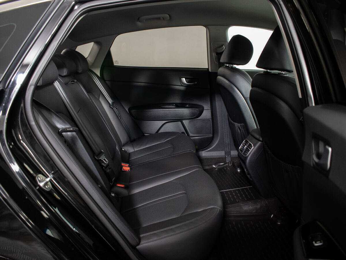 Купить Kia Optima с пробегом. Фото: #9