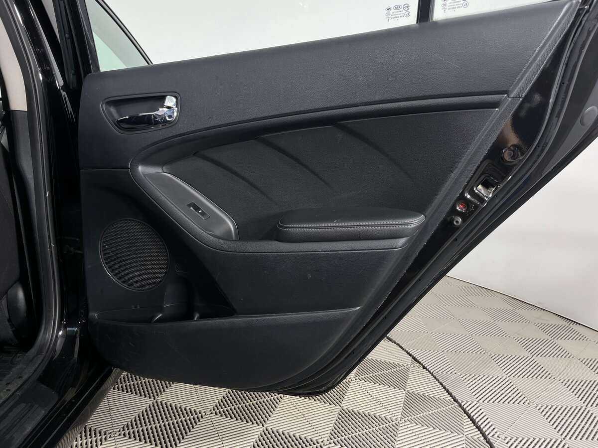 Купить Kia Cerato с пробегом. Фото: #21