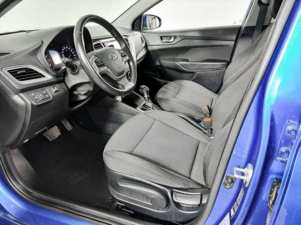 Купить Hyundai Solaris с пробегом. Фото: #13
