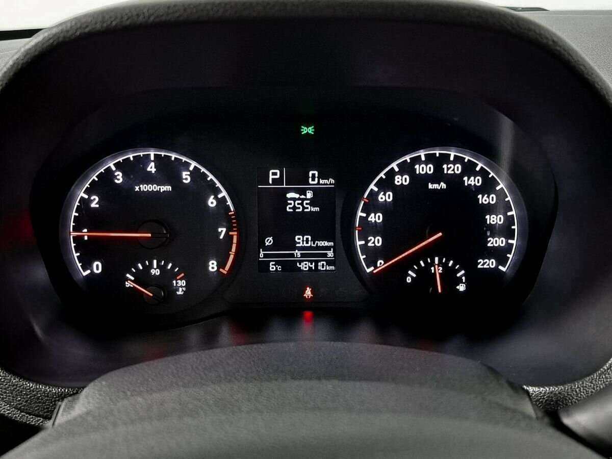 Купить Hyundai Solaris с пробегом. Фото: #10