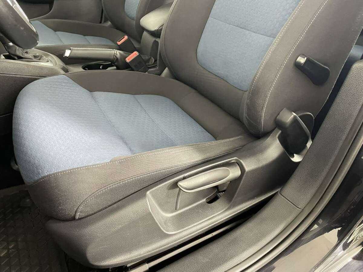 Купить Volkswagen Jetta с пробегом. Фото: #9