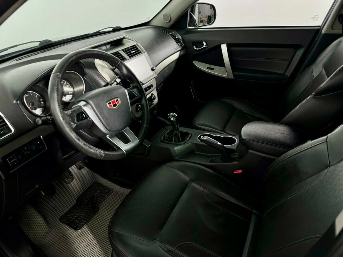 Купить Geely Emgrand X7 с пробегом. Фото: #7