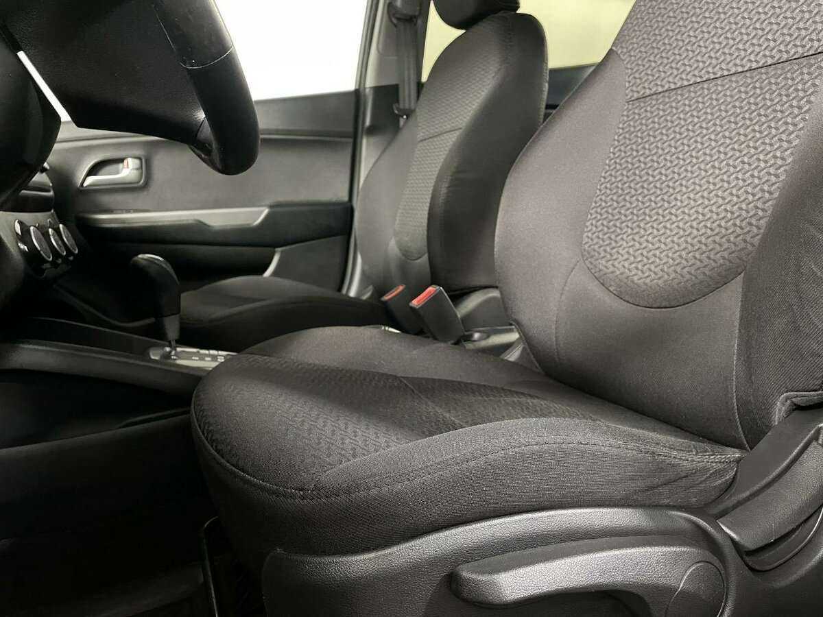 Купить Kia Rio с пробегом. Фото: #8