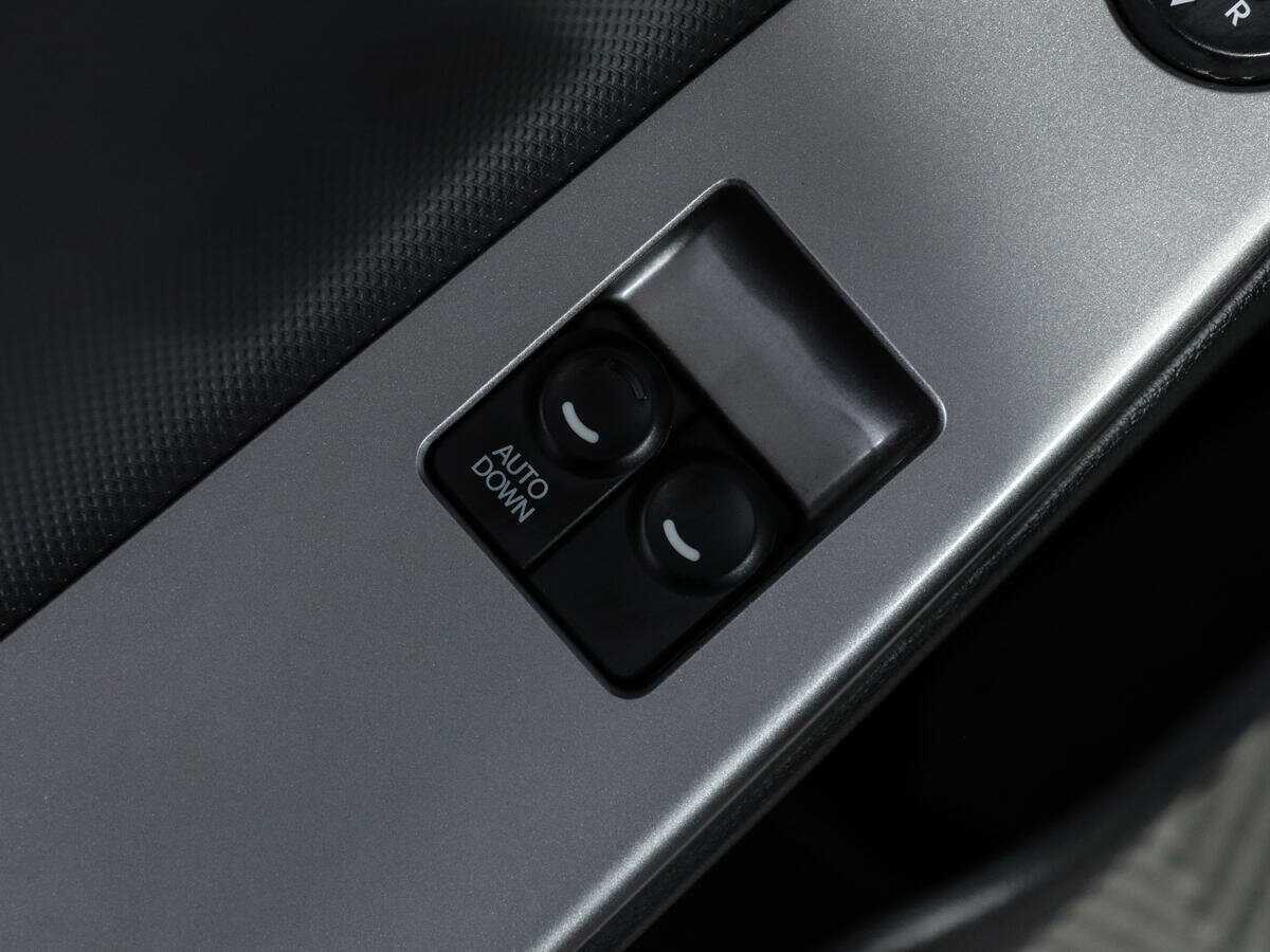 Купить Hyundai Solaris с пробегом. Фото: #11