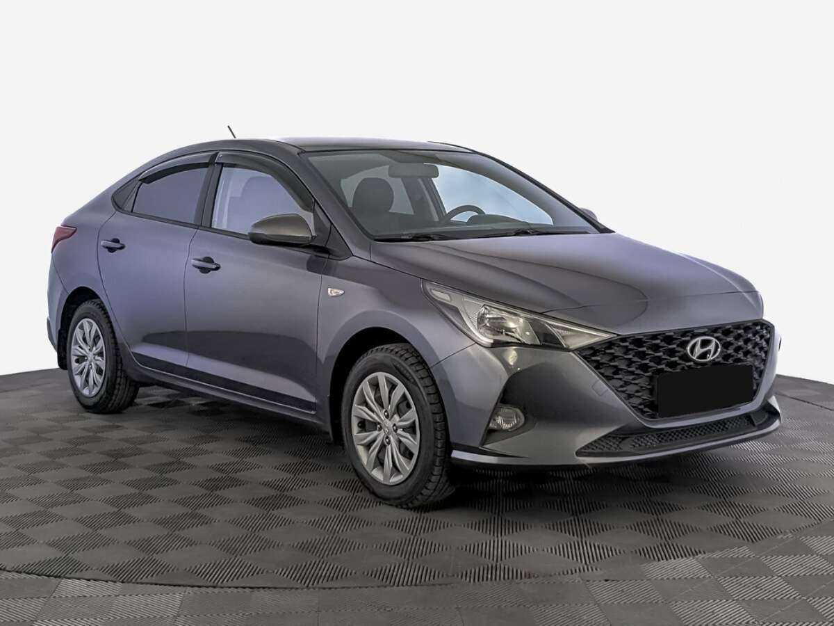 Купить Hyundai Solaris с пробегом. Фото: #2