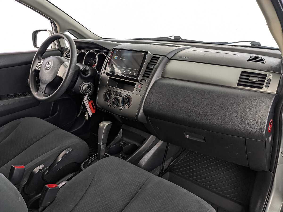 Купить Nissan Tiida с пробегом. Фото: #12