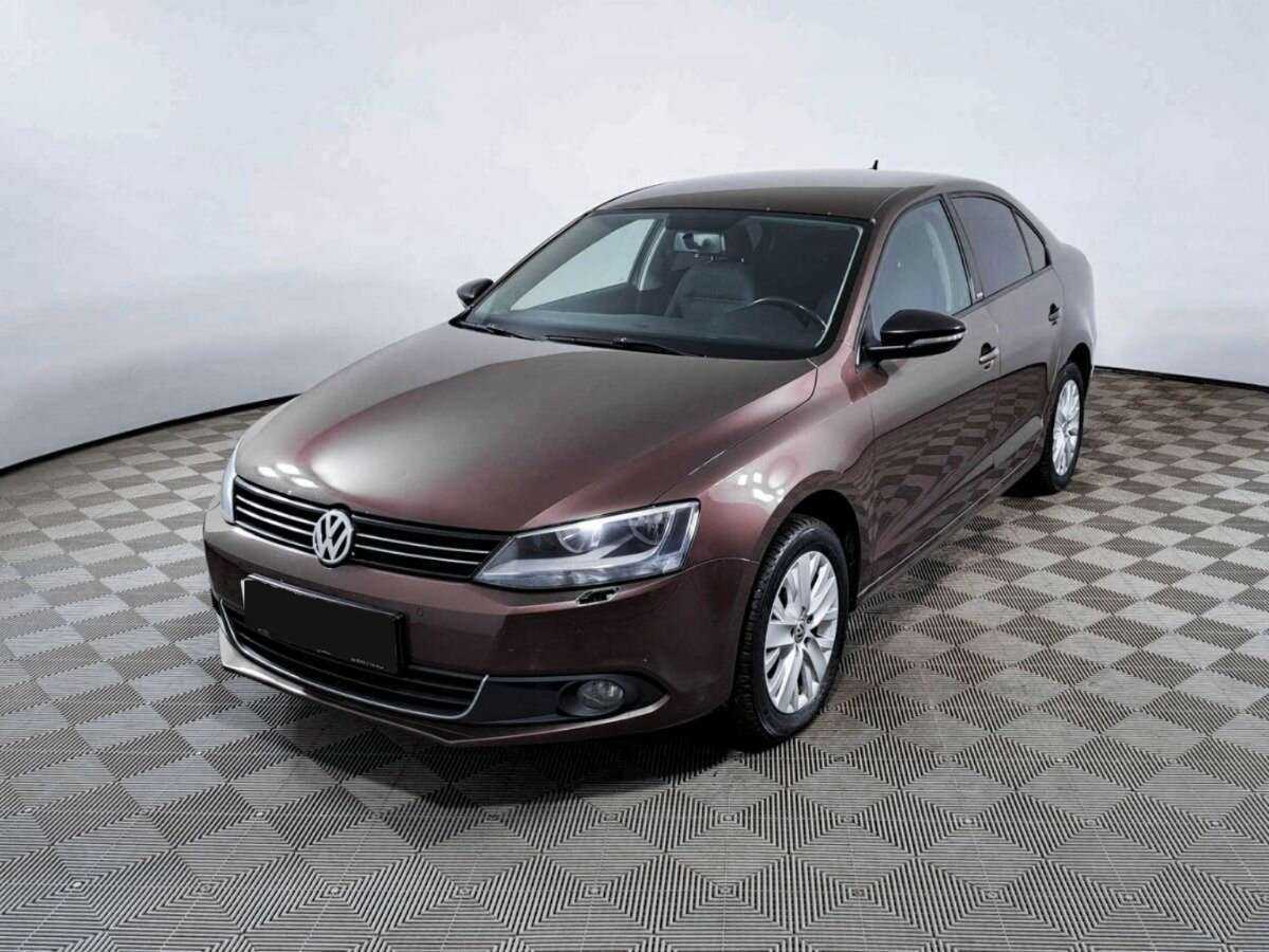 Купить Volkswagen Jetta с пробегом. Посмотреть фото